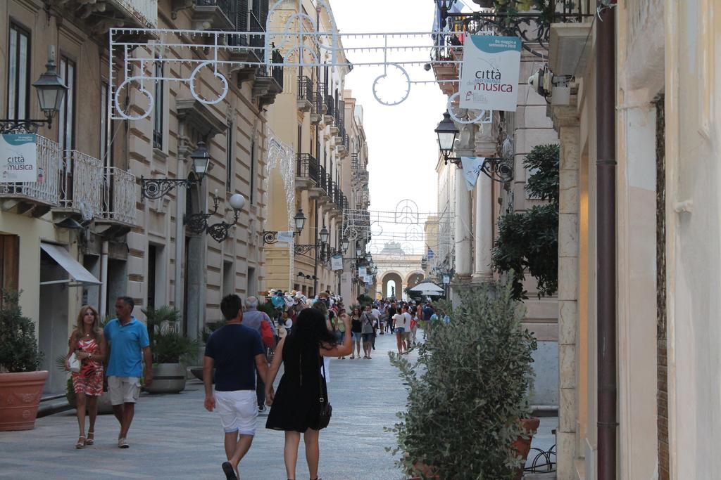 Torrearsa 17 Panzió Trapani Kültér fotó